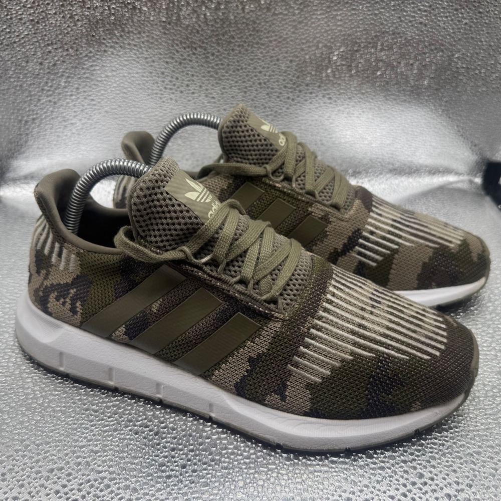 Size 7.5 Adidas Swift Run Shoes Mens Camo Green Excellent BD7976 Trainers - Picture 2 of 11